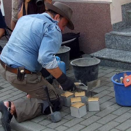 Größeres Bild anzeigen